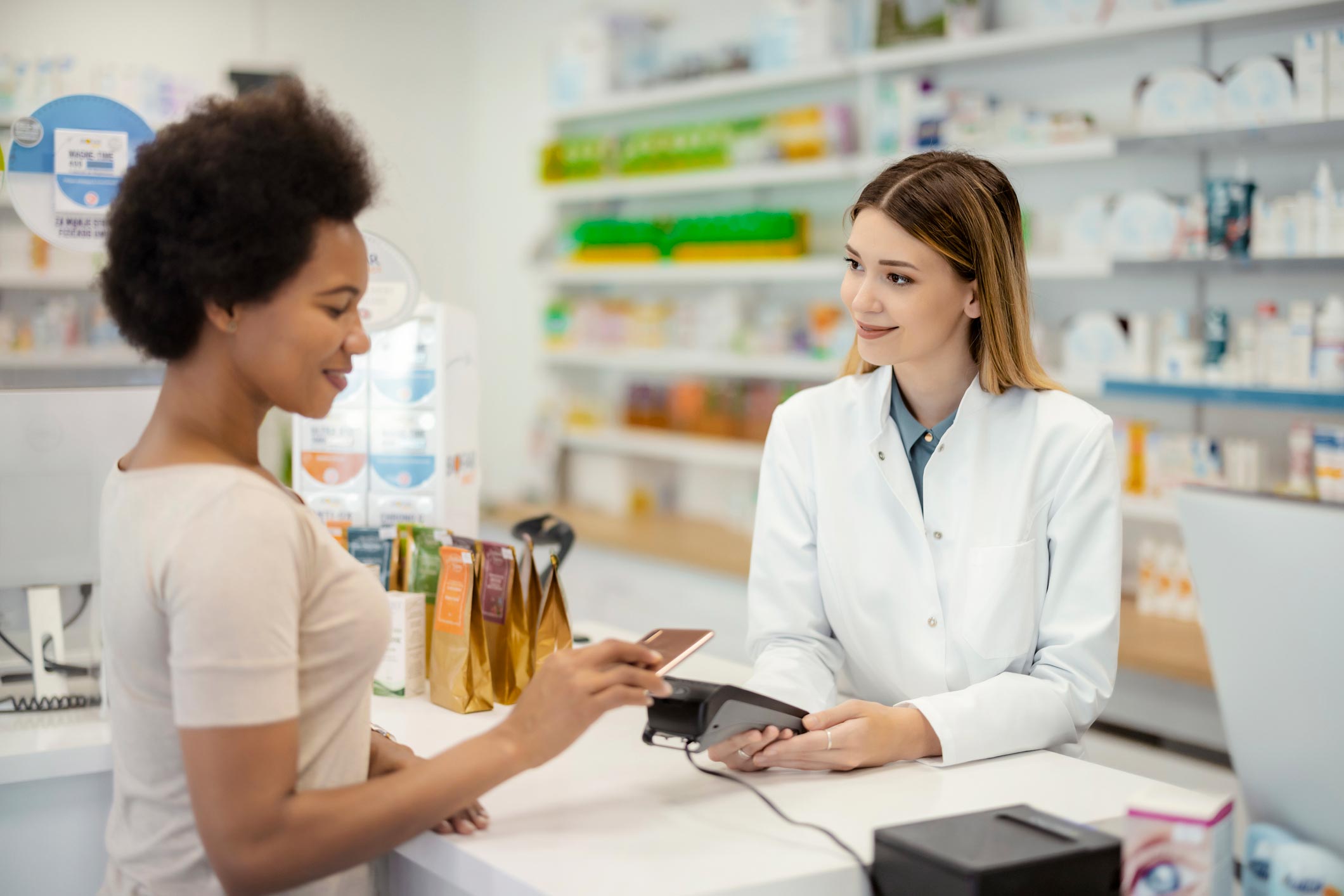 Merchant-Healthcare-page-top-photo-iStock-1455018253